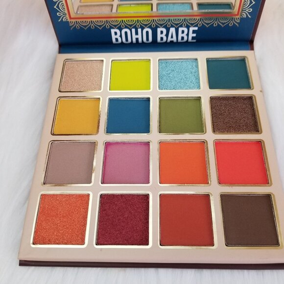 BOHO BABE  16' Eyeshadow Pallet - Picture 3 of 3